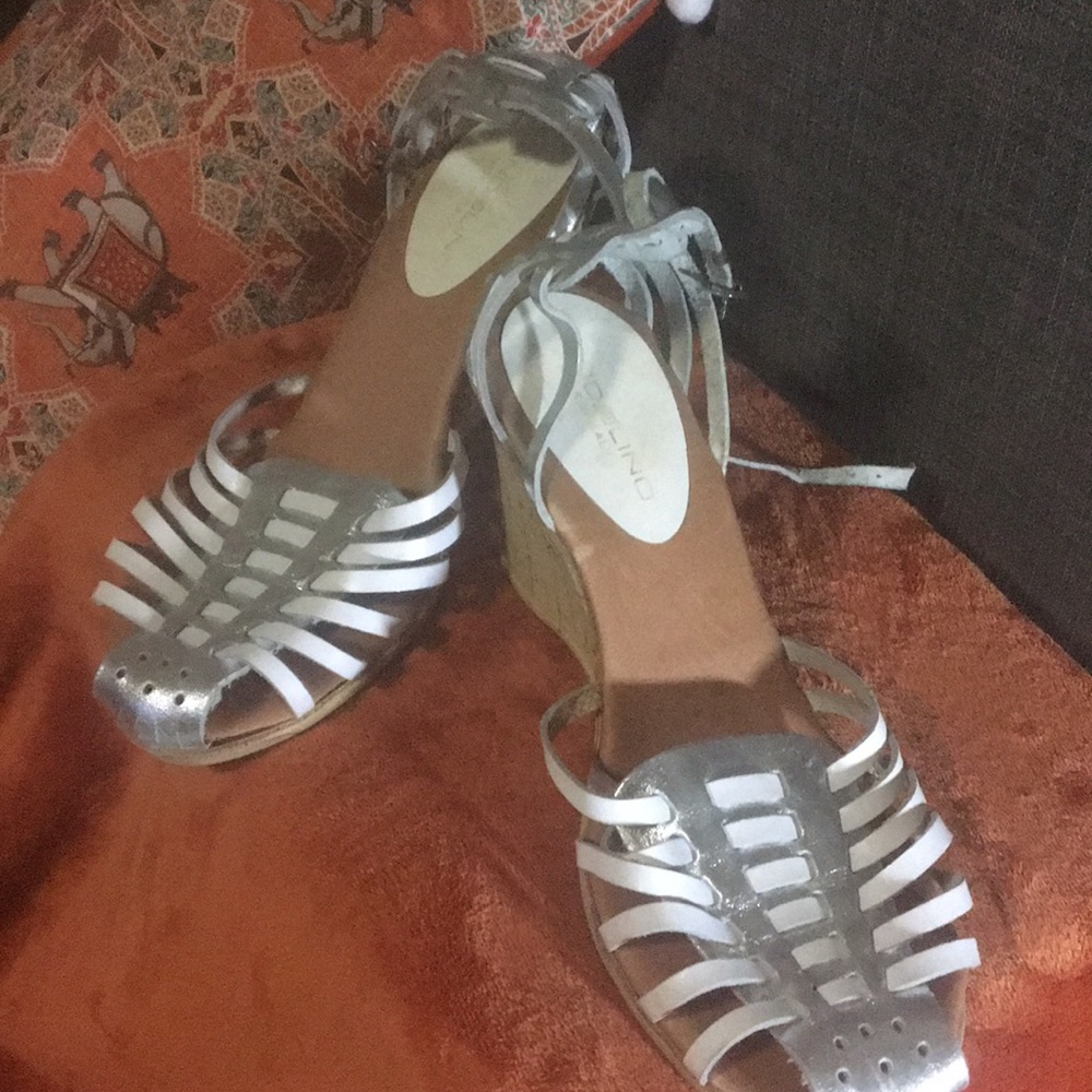 Ankle strap sandals silver/white